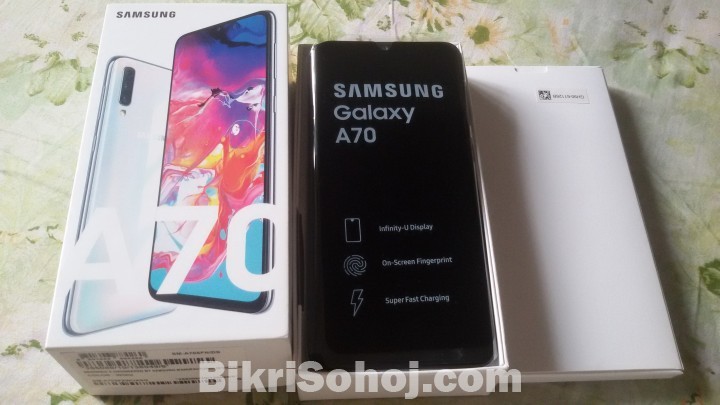 Samsung A70